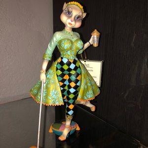 Lush is Retro Alley Cat